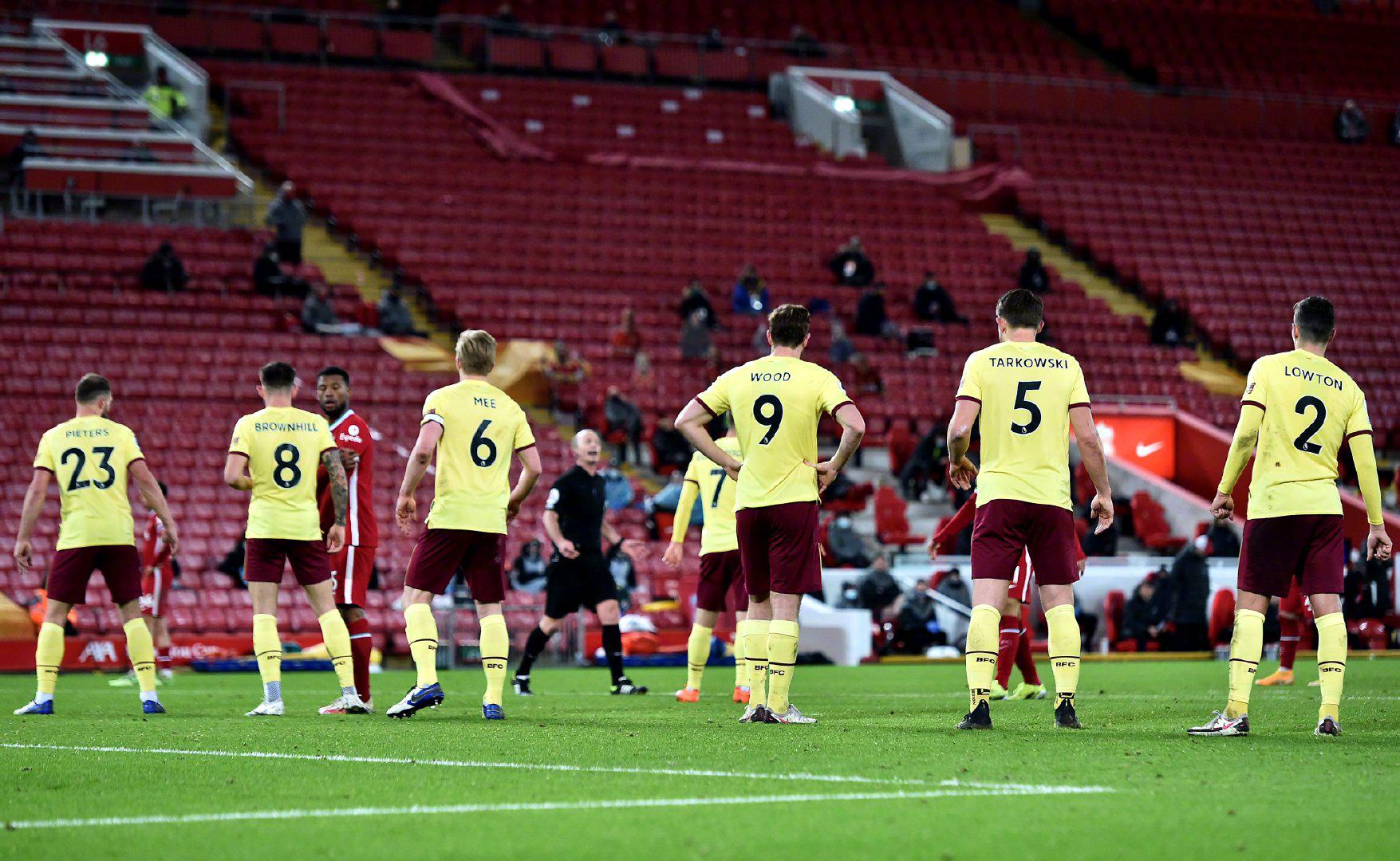 让年轻球员 让年轻球员