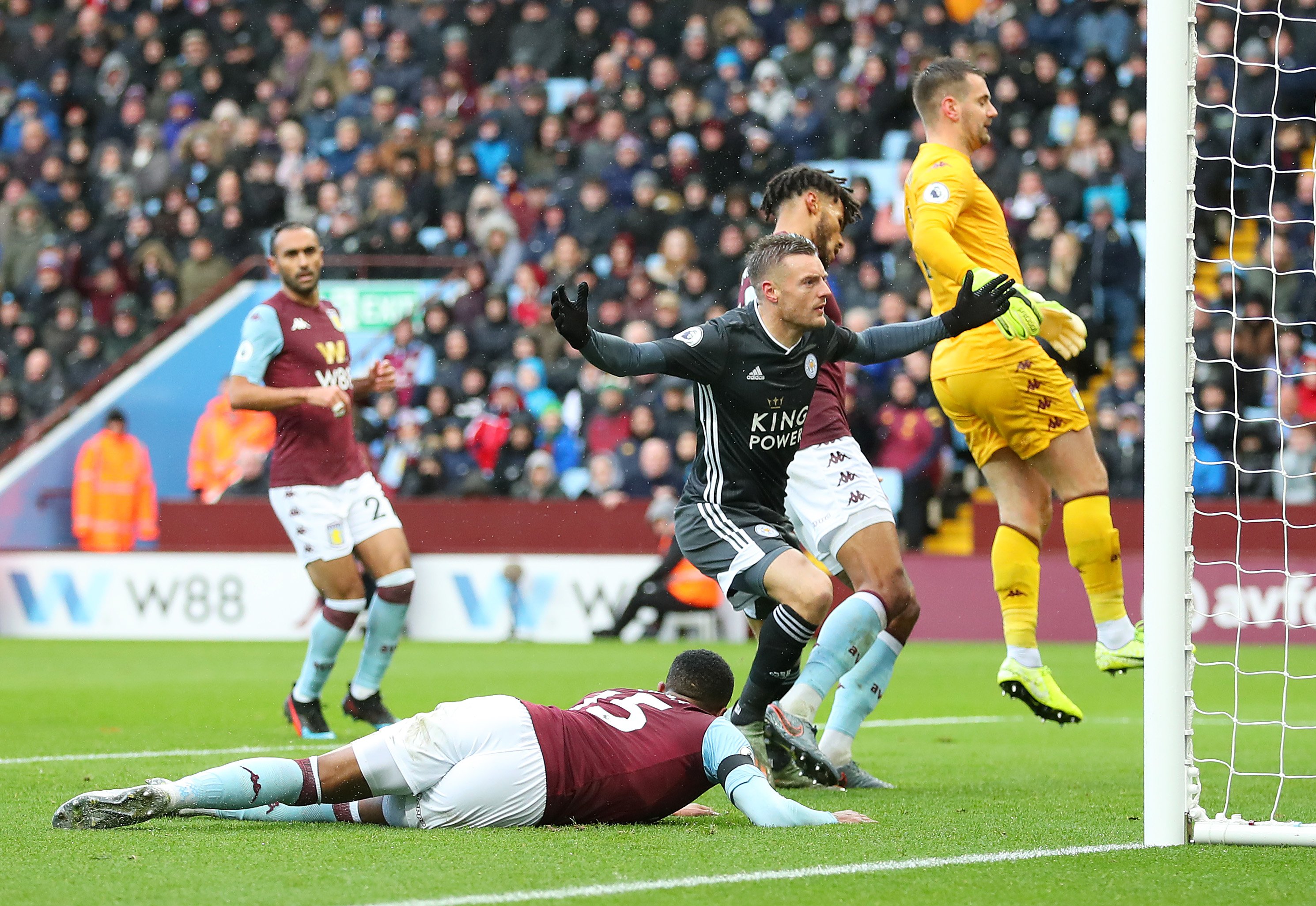 出售这两位 出售这两位